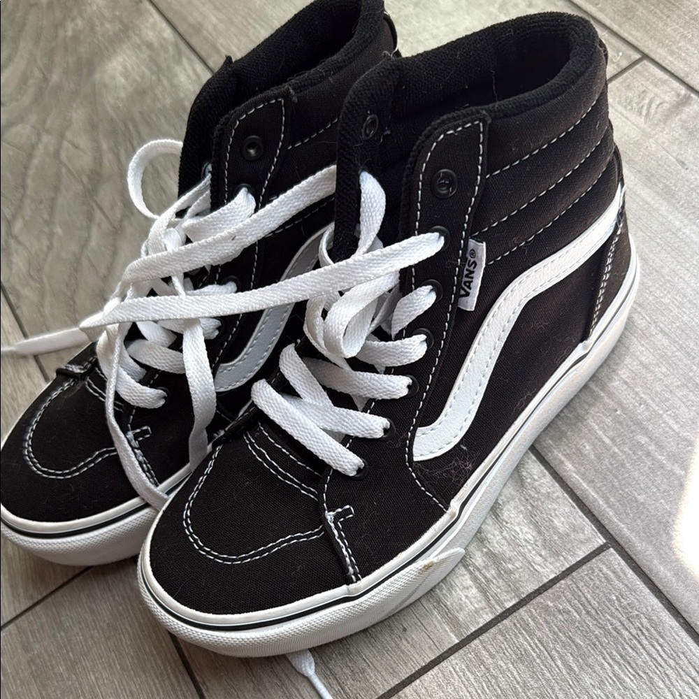 Vans Kids High-Top Sneakers - Black and White